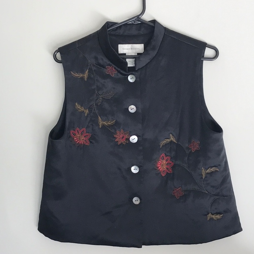 100% Silk by Susan Bristol. Asian influence vest